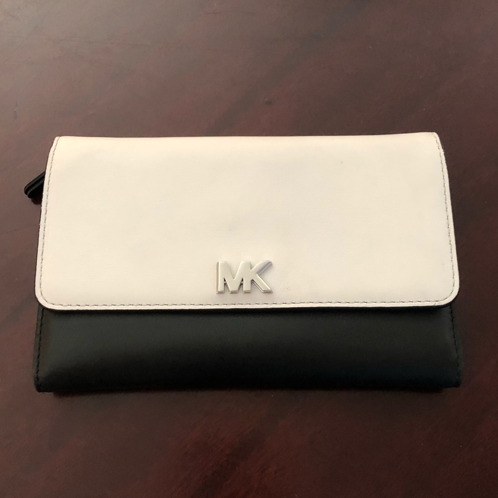Michael Kors Nolita Wallet Opticwht/Blk MD Leather